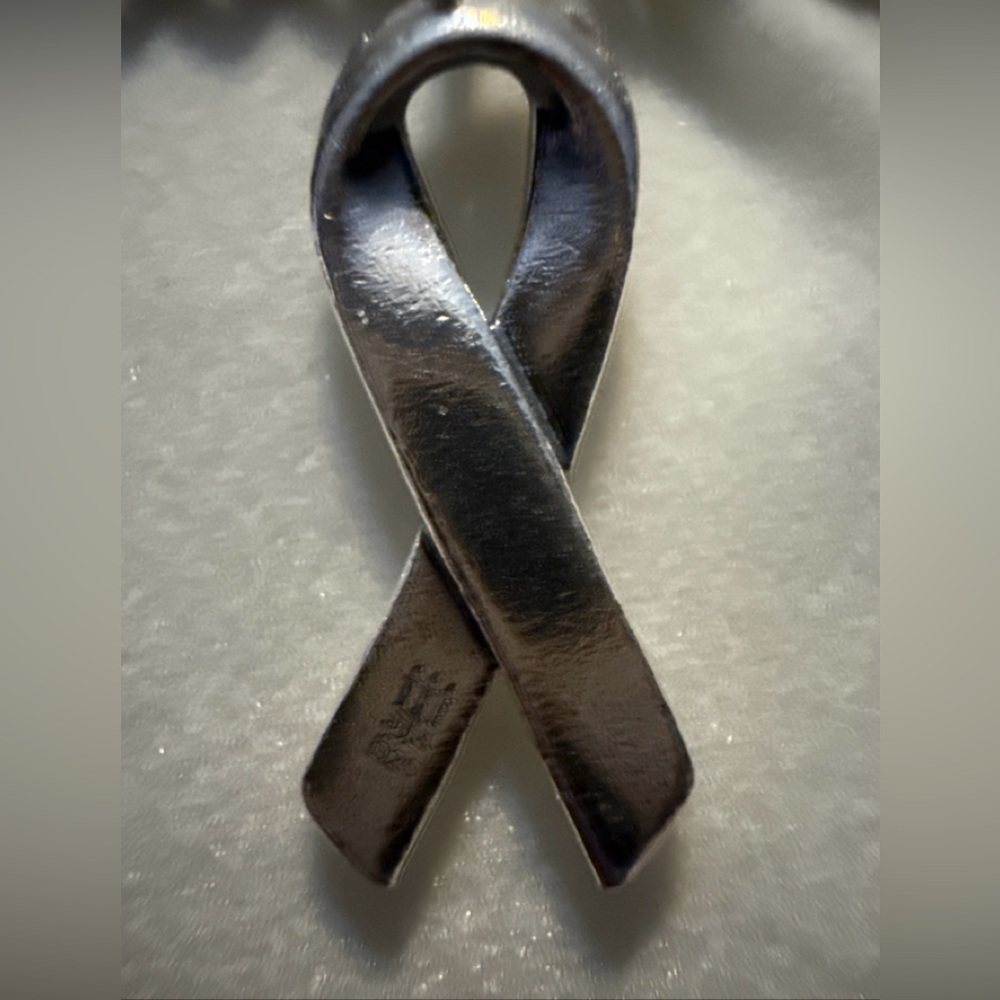 James Avery Awareness Ribbon Charm preowned